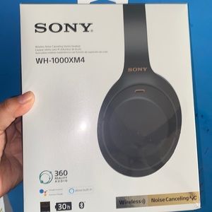 Sony Wireless Noise Canceling Stereo Headset